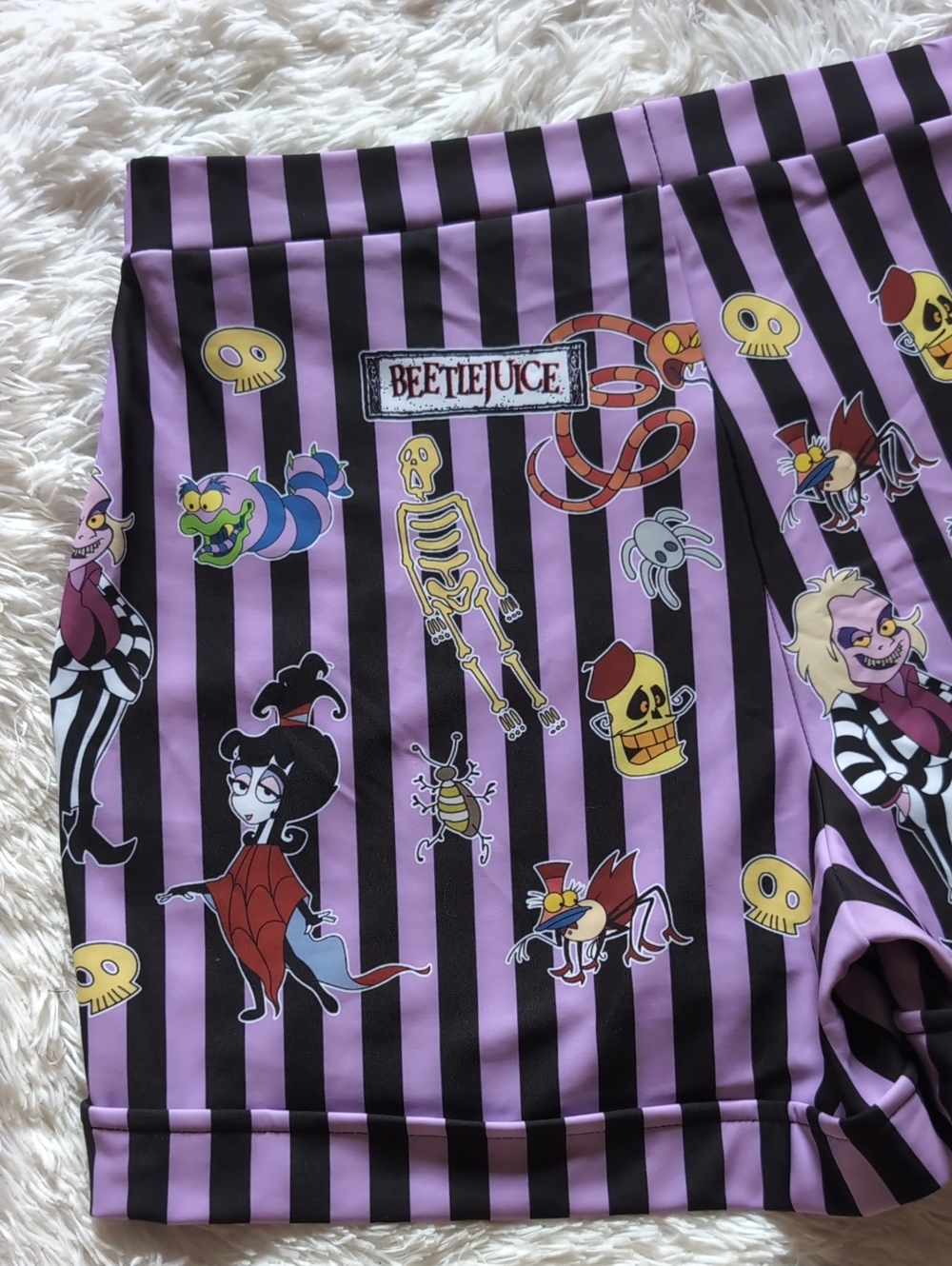 Blackmilk Beetlejuice It's Showtime Purple & Black Striped Cuffed Shorts XL - Picture 7 of 13